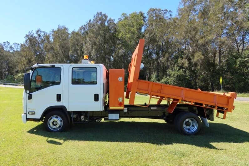 
								2019 Isuzu NPR 65-190 Crew Cab AMT AUTO – TIPPER TRUCK – EX-GOVT full									