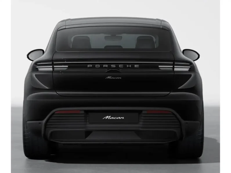 
								Porsche Macan full									