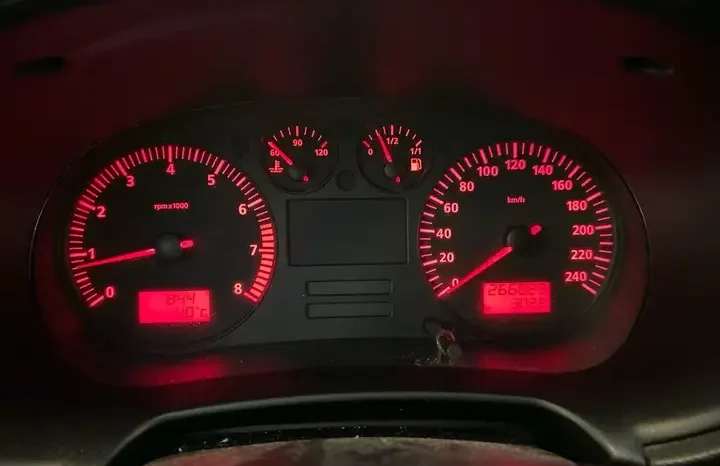 
								SEAT Leon full									
