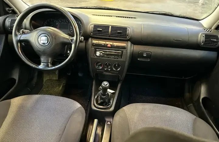 
								SEAT Leon full									