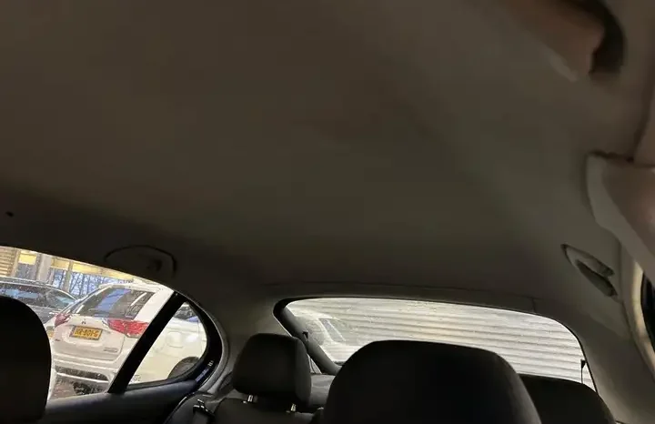 
								SEAT Leon full									