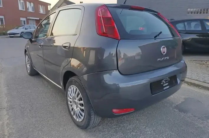 
								Fiat Punto Evo full									
