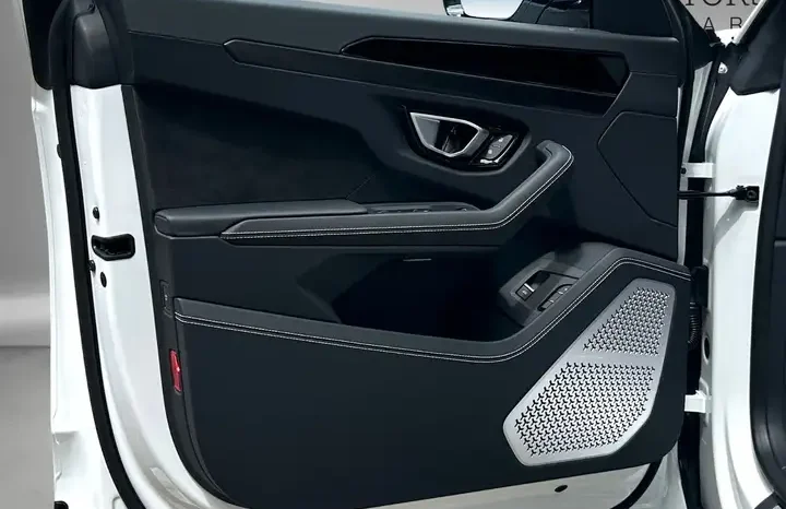 
								Lamborghini Urus full									