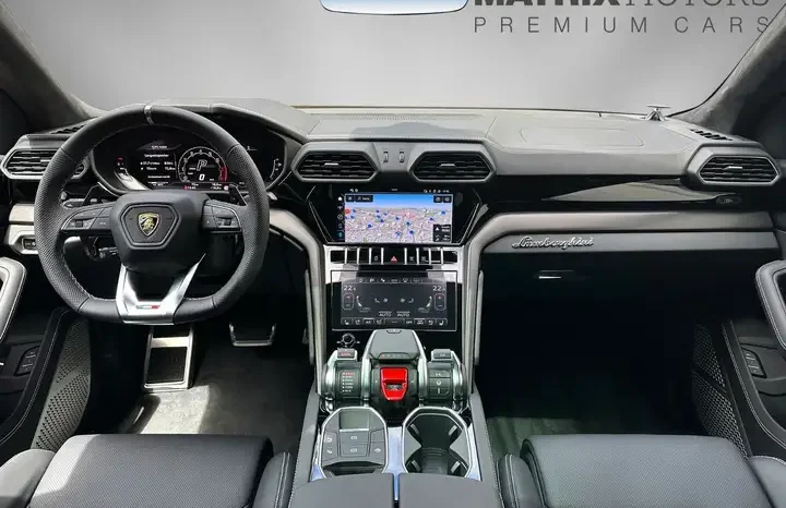
								Lamborghini Urus full									